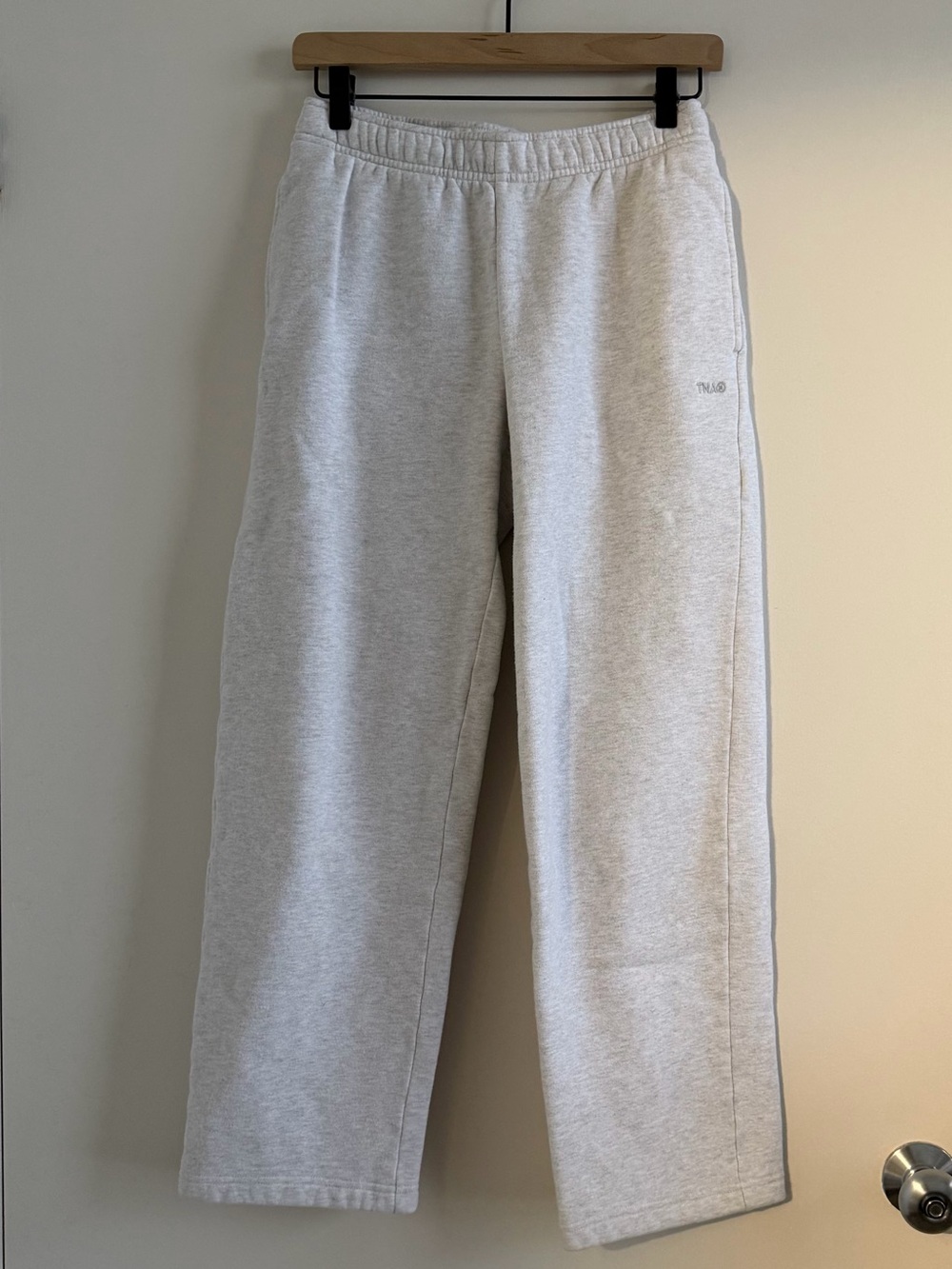Aritzia Straight Leg Sweatpants in Light Gray